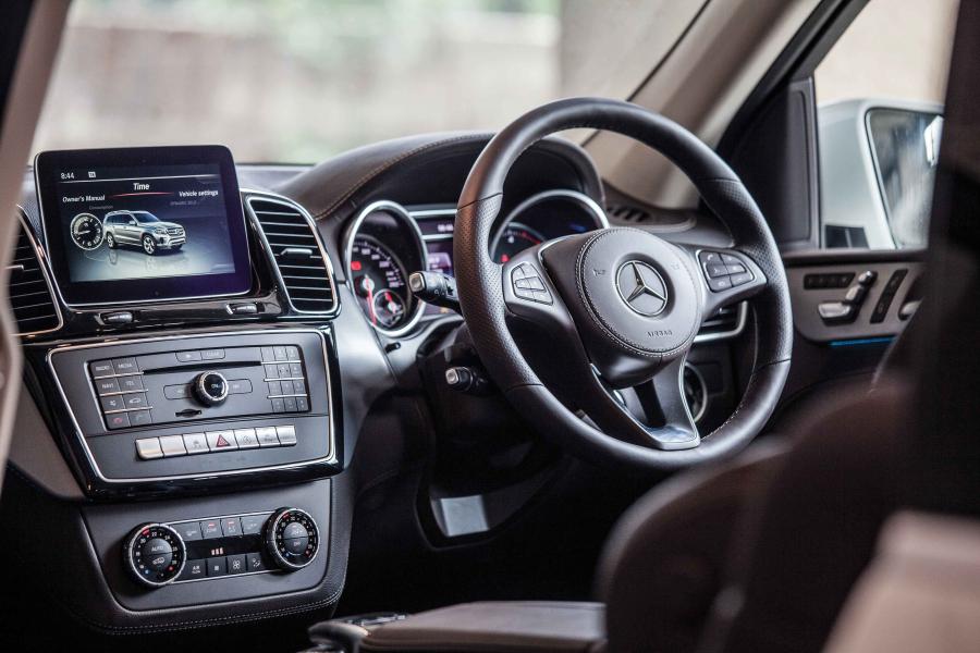 Торпедо Mercedes-Benz GLS350 d 4Matic 2016 года  (IN) (фото 5 из 6)